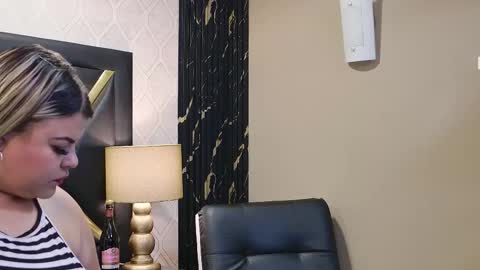 Snapshot of kimbrookss chatting on 15, 12, 2025 KimBrooks online show from 15, 12, 2025