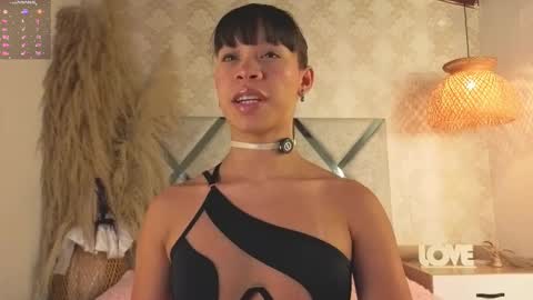 Snapshot of kimhilton_ chatting on 4, 11, 2025 kimhilton online show from 4, 11, 2025