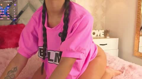 Snapshot of kimhilton_ chatting on 22, 11, 2025 kimhilton online show from 22, 11, 2025