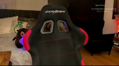 Snapshot of kimilee22 chatting on 15, 3, 2026 Wolfs Girl online show from 15, 3, 2026