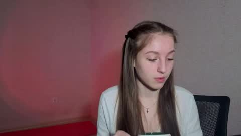 Snapshot of kimireaves chatting on 5, 4, 2026 Karma online show from 5, 4, 2026