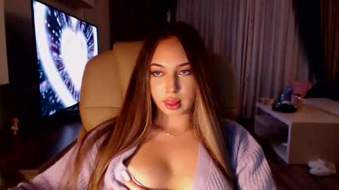 Kim Lee  online show from 28, 12, 2024