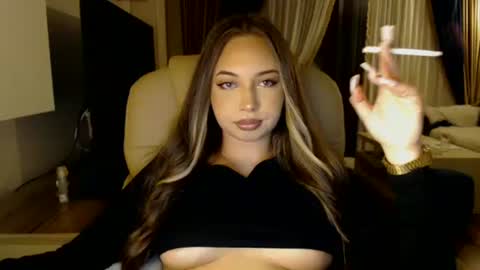 Kim Lee  online show from 17, 2, 2025