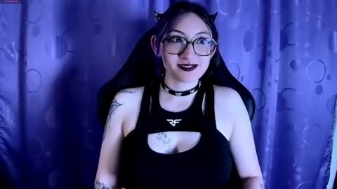 Snapshot of kimlennox_ chatting on 29, 1, 2025   online show from 29, 1, 2025