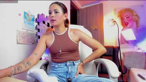 kimmberly_saenz_ online show from 27, 2, 2026