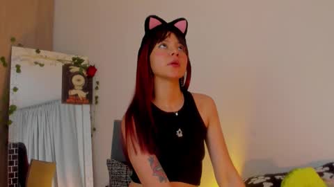 Snapshot of kimmcarter chatting on 5, 11, 2025 Kimm online show from 5, 11, 2025