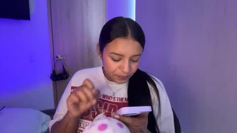 kimmi online show from 15, 4, 2026