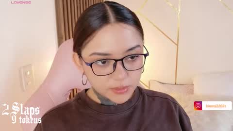 Snapshot of kimmi_kim chatting on 4, 2, 2026 online show from 4, 2, 2026