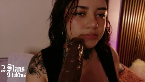 Snapshot of kimmi_kim chatting on 27, 3, 2026 online show from 27, 3, 2026