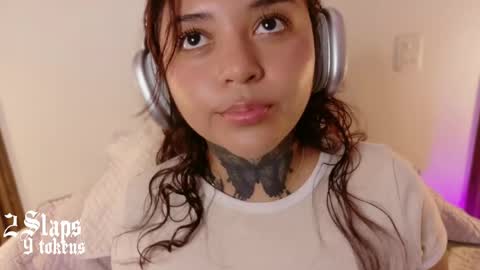 Snapshot of kimmi_kim chatting on 9, 4, 2026 online show from 9, 4, 2026