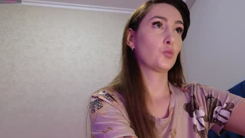 Snapshot of kimmie_ chatting on 18, 11, 2025 Kimmie online show from 18, 11, 2025