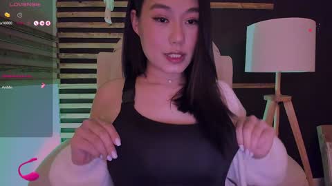 Snapshot of kimmy_chi chatting on 7, 2, 2025 Lo online show from 7, 2, 2025