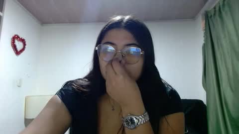 Snapshot of kimmy_kimmy_ chatting on 19, 10, 2025 Kimmy online show from 19, 10, 2025