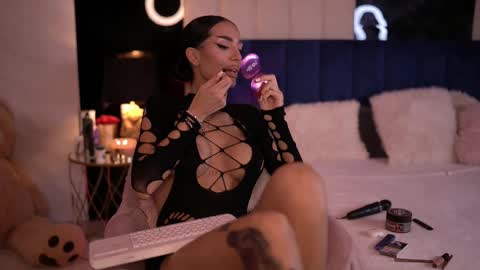 Kim online show from 20, 11, 2025