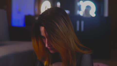 KimSkye online show from 16, 1, 2025