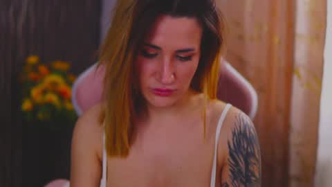 KimSkye online show from 1, 2, 2025