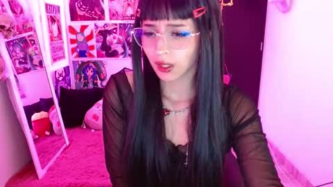 Snapshot of kind_scarlett chatting on 6, 11, 2025 Kind Scarlett online show from 6, 11, 2025