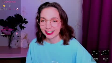 Snapshot of kindhazelhere_ chatting on 7, 6, 2026 Hazel online show from 7, 6, 2026