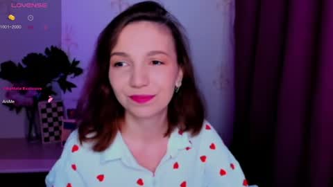 Snapshot of kindhazelhere_ chatting on 23, 6, 2026 Hazel online show from 23, 6, 2026