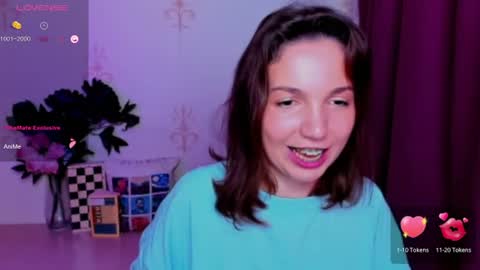 Snapshot of kindhazelhere_ chatting on 10, 7, 2026 Hazel online show from 10, 7, 2026