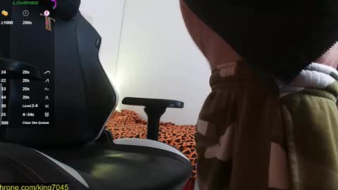 Snapshot of king7045 chatting on 19, 2, 2025 king7045 online show from 19, 2, 2025