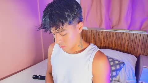 Snapshot of king_azahell chatting on 4, 4, 2026 king help me reach 100 likes online show from 4, 4, 2026