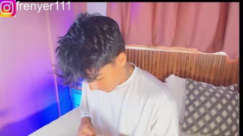 Snapshot of king_azahell chatting on 12, 4, 2026 king help me reach 100 likes online show from 12, 4, 2026