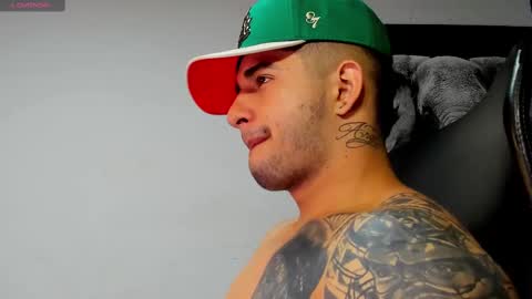 Snapshot of king_falconer chatting on 15, 11, 2025 Angel Falconer online show from 15, 11, 2025