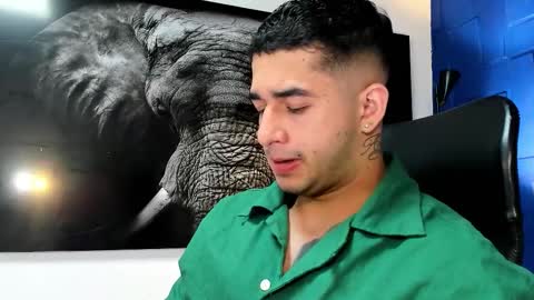 Snapshot of king_falconer chatting on 24, 11, 2025 Angel Falconer online show from 24, 11, 2025