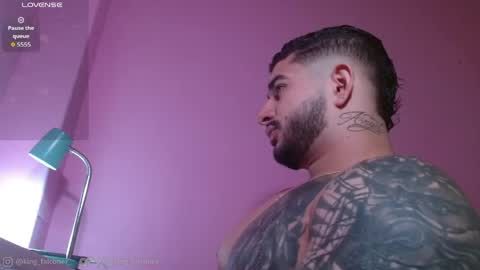 Snapshot of king_falconer chatting on 27, 5, 2026 Angel Falconer online show from 27, 5, 2026