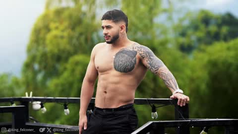 Snapshot of king_falconer chatting on 31, 5, 2026 Angel Falconer online show from 31, 5, 2026