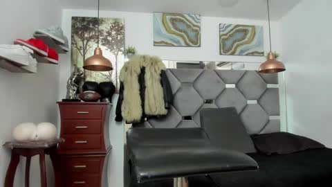 Snapshot of king_fitt_ chatting on 3, 2, 2025 HOT MEN BLACK online show from 3, 2, 2025