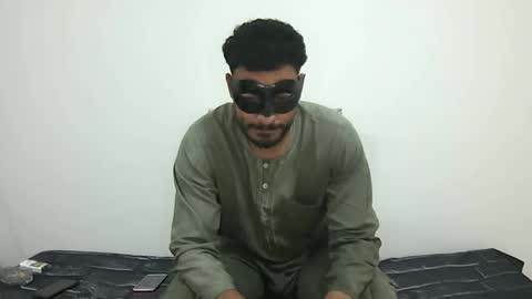 Snapshot of king_of_arabians chatting on 9, 6, 2026 king_of_arabians online show from 9, 6, 2026