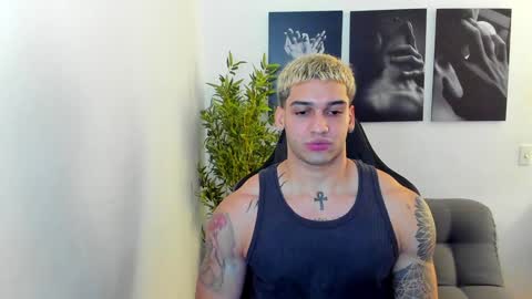 Snapshot of king_of_kings__ chatting on 2, 12, 2024 king_of_kings__ online show from 2, 12, 2024