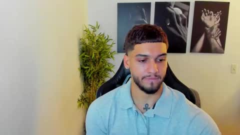 Snapshot of king_of_kings__ chatting on 7, 3, 2025 king_of_kings__ online show from 7, 3, 2025