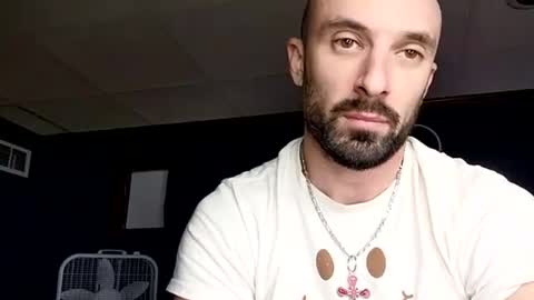 Snapshot of kingdaddysayless chatting on 15, 11, 2025 kingdaddysayless online show from 15, 11, 2025