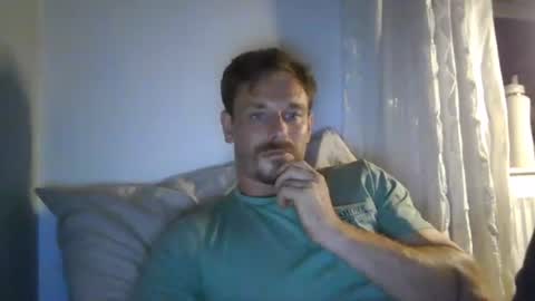 Snapshot of kingharold92 chatting on 15, 7, 2026 kingharold92 online show from 15, 7, 2026