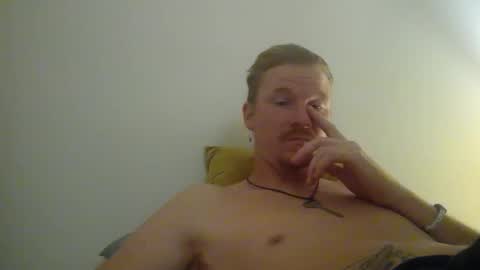 Snapshot of kinglegg chatting on 3, 1, 2025 Kinglegg online show from 3, 1, 2025