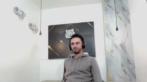 KING  online show from 15, 4, 2026