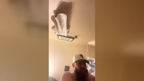 Snapshot of kingraw85x chatting on 1, 4, 2026 kingraw85x online show from 1, 4, 2026