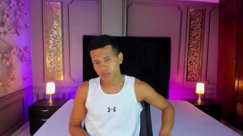 Snapshot of kingstark_ chatting on 23, 10, 2025 sebastian online show from 23, 10, 2025