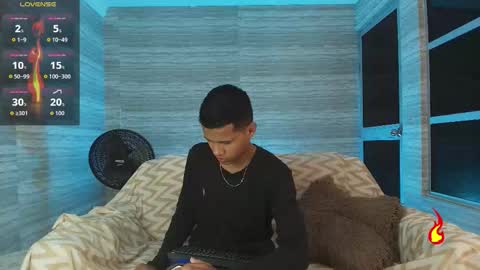 Snapshot of kingstark_ chatting on 12, 11, 2025 sebastian online show from 12, 11, 2025