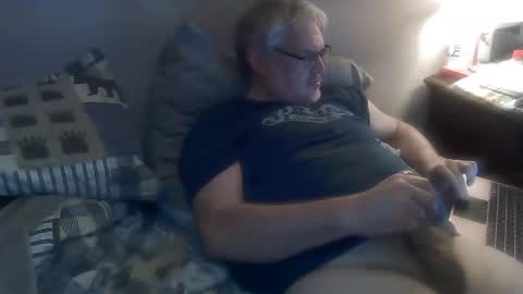 Snapshot of kingtongue10 chatting on 8, 1, 2025 kingtongue10 online show from 8, 1, 2025