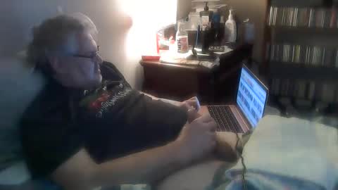 Snapshot of kingtongue10 chatting on 10, 1, 2025 kingtongue10 online show from 10, 1, 2025