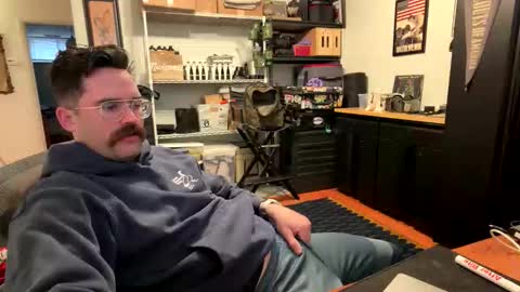 Snapshot of kingxhelm chatting on 12, 3, 2026 kingxhelm online show from 12, 3, 2026