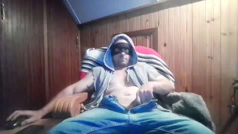 Snapshot of kinkcrystaldude chatting on 22, 4, 2026 Tom Hardmen online show from 22, 4, 2026