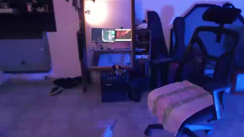 Snapshot of kinkracc chatting on 13, 9, 2025 kinkRacc online show from 13, 9, 2025