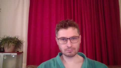 Snapshot of kinksubbydubby chatting on 18, 12, 2025 kinksubbydubby online show from 18, 12, 2025