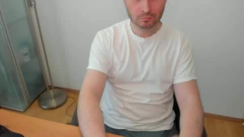 Snapshot of kinksubbydubby chatting on 30, 3, 2026 kinksubbydubby online show from 30, 3, 2026