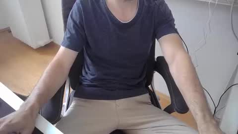 Snapshot of kinky_alaric chatting on 10, 6, 2026 kinky_alaric online show from 10, 6, 2026